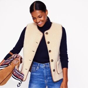 NWOT Boden Clerkenwell Borg Button Vest